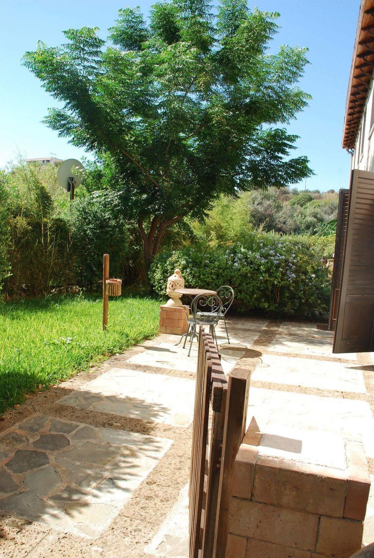 Cefala Farm stay Santa Flavia